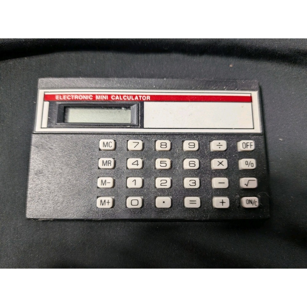 1980 Vtg Electronic Credit Card Sz Mini Calculator
